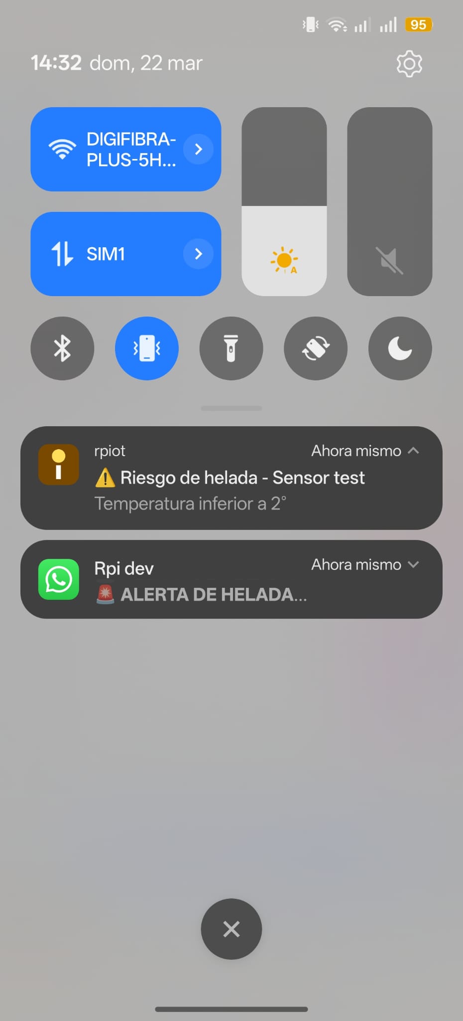 Notificación push de rpiot y alerta de WhatsApp en pantalla de bloqueo